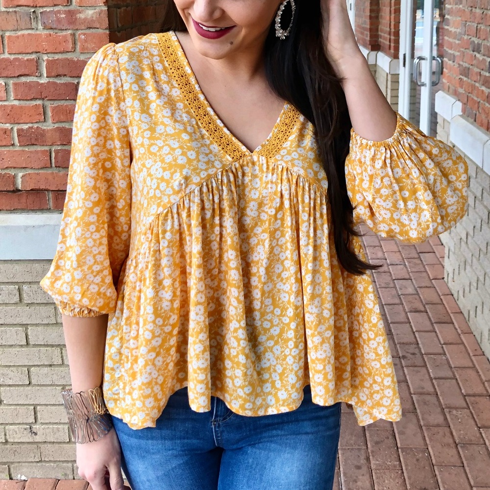 NWT Yellow and White Floral Top